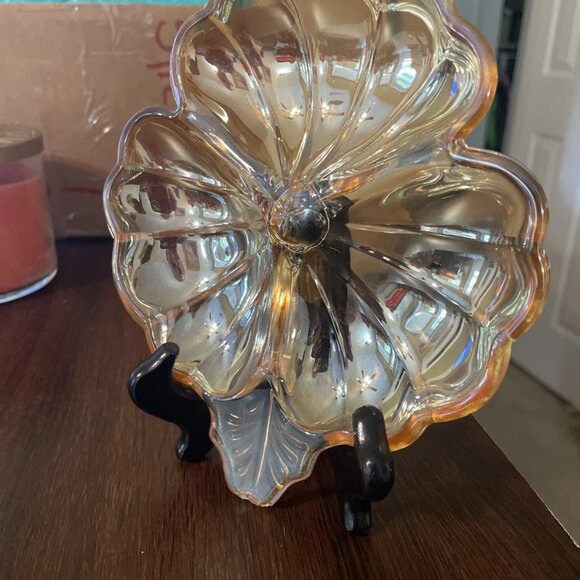Vintage Jeannette Marigold Iridescent Carnival Glass "Doric" Clover Shaped Dish - Picture 3 of 7